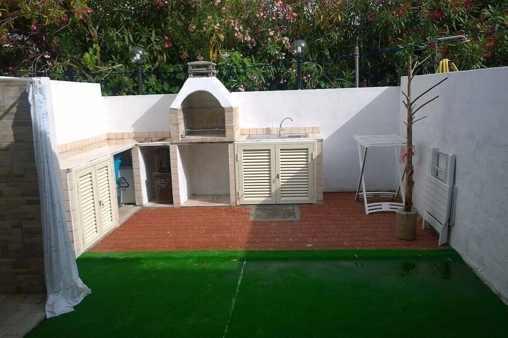 San Teodoro: 600 m. from the beach and the center, air conditioning, Wi-Fi  in San Teodoro, Olbia-Tempio