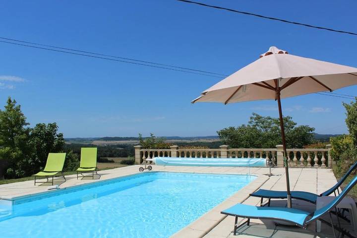 Maison de vacances pour 4 personnes, avec vue ainsi que piscine et terrasse