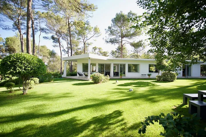 Villa pour 8 personnes, avec jardin et terrasse - 1