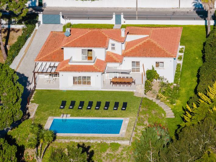 Location de vacances pour 16 personnes, avec jardin dans Colares - 2