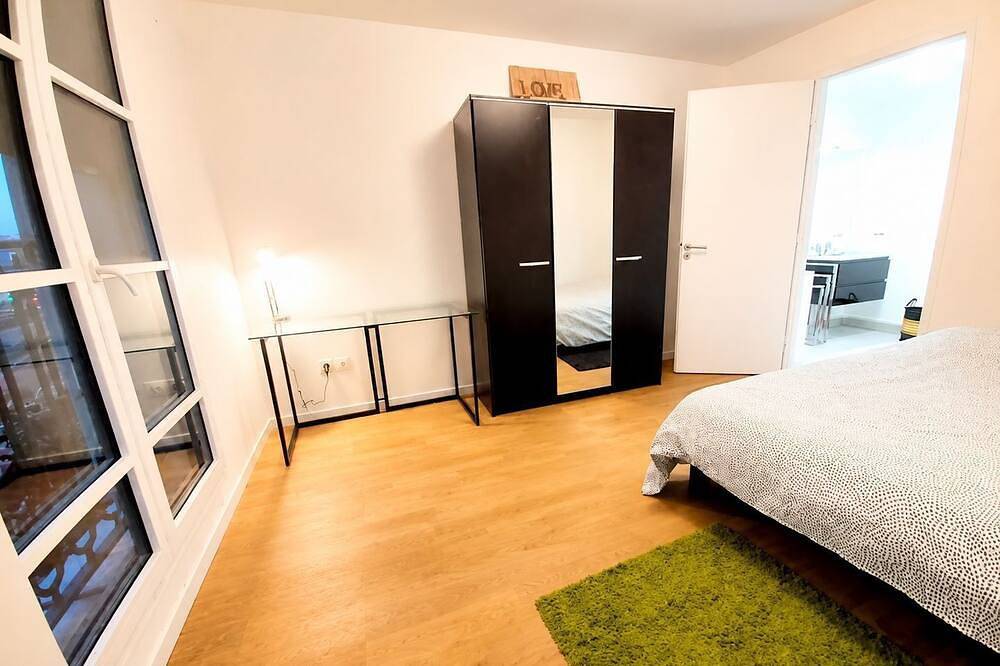 Apartamento entero, Melody Clamart, 25 min from Paris, Tramway 6, Parking in Clamart, Altos del Sena
