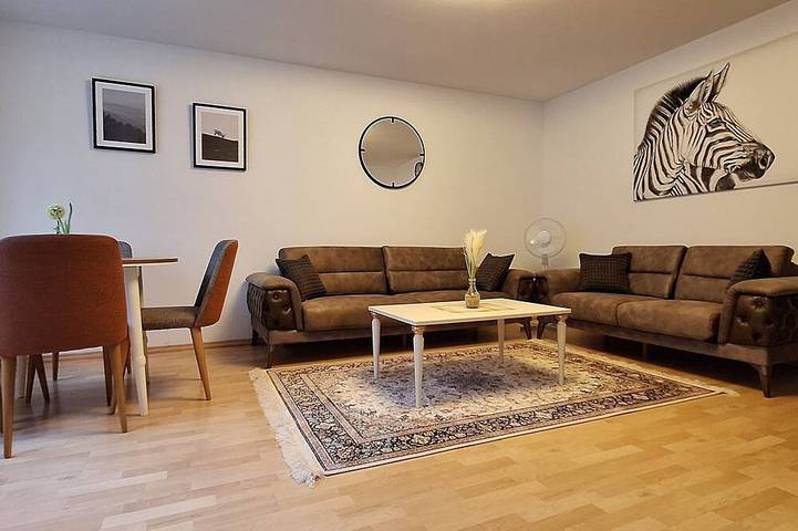 Ferienwohnung für 2 Personen, mit Garten und Balkon - 1