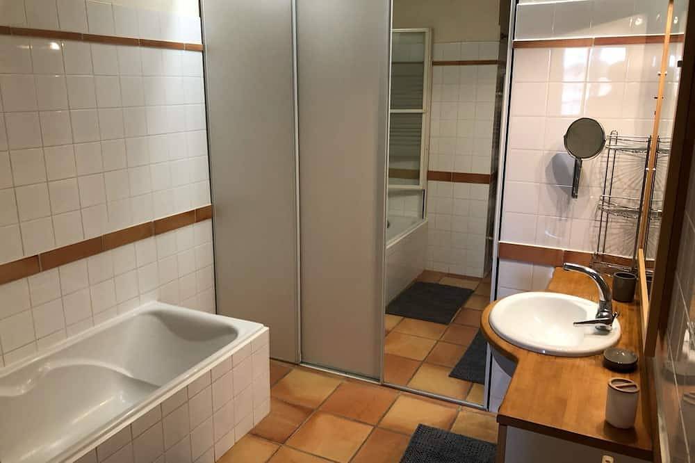 Maison de village 2ch + 2sdb terrasse 45 m2 (Longue Durée de sept. à Juin) in Baillargues, Côte méditerranéenne (France)