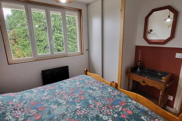 Location de vacances pour 8 personnes, avec jacuzzi à Champ-du-Boult - 2