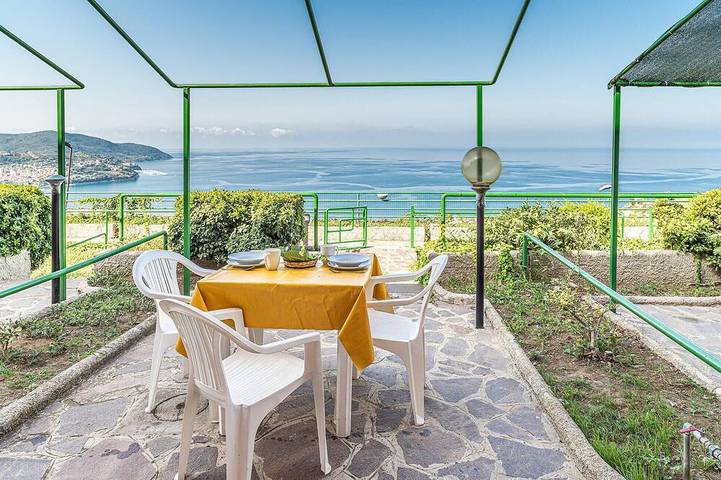 Holiday apartment for 4 people, with pool - 1