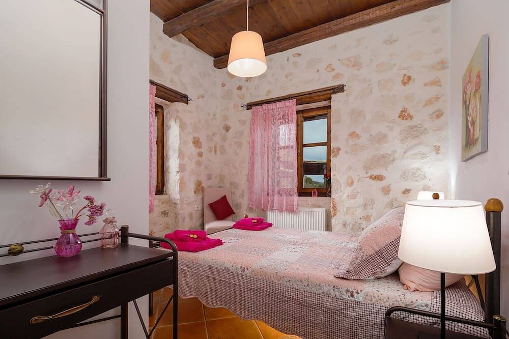 Varta Village - Elea House in Zante