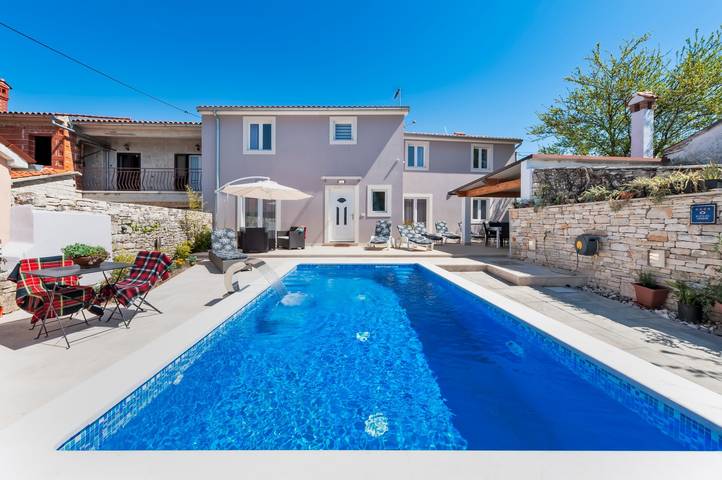 Villa für 8 Personen, mit Garten und Terrasse sowie Pool - 1