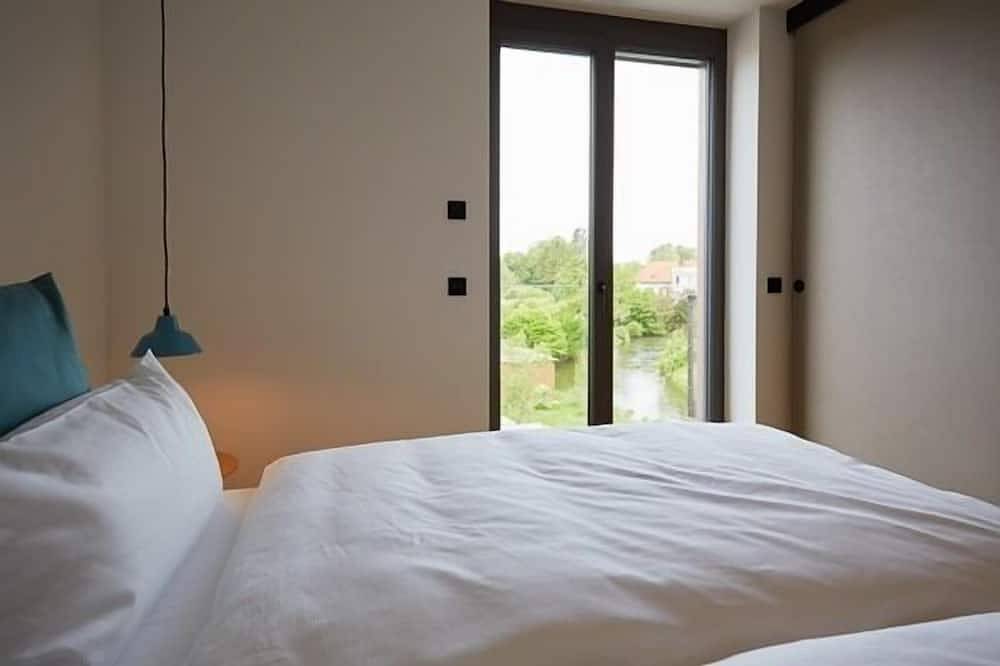 Ganze Wohnung, Familien-Apartment Storchennest, 66qm, 2 Schlafzimmer, 1 Wohn-/Schlafzimmer, Balkon, max. 6 Personen in Singen, Hegau