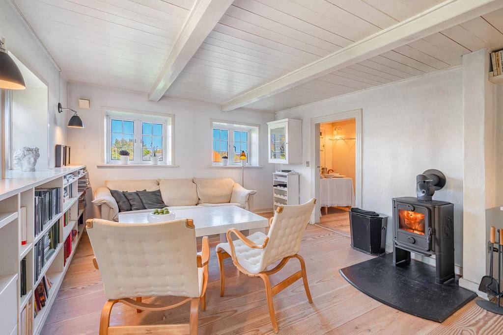 Charmantes Ferienhaus mit Holzofen. in Nymindegab, Holmsland Klit
