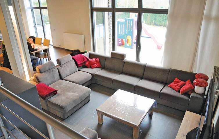 Location de vacances pour 8 personnes, avec jardin et terrasse à La Roche-en-Ardenne - 2