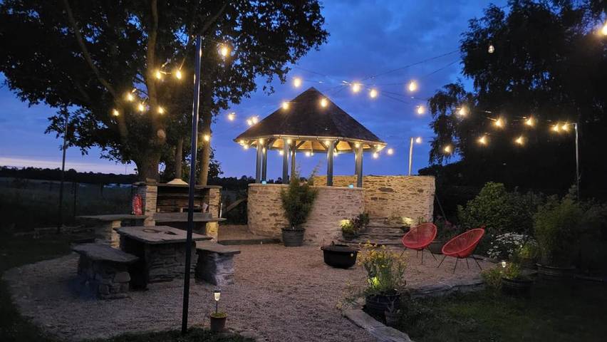 Location de vacances pour 7 personnes, avec jardin et vue, animaux acceptés à Jans