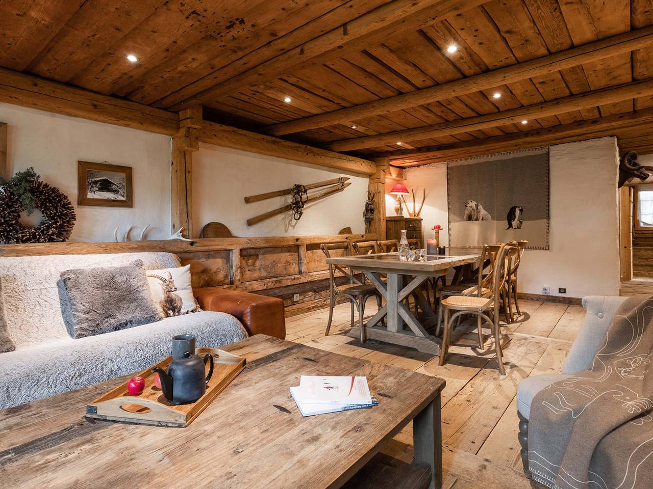 Chalet savoyard rénové, 10 pers, proche pistes, animaux admis in La Clusaz, Région d'Annecy