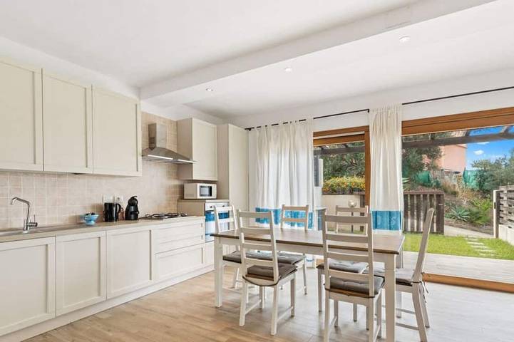 Ferienhaus für 4 Personen, mit Garten in Chia