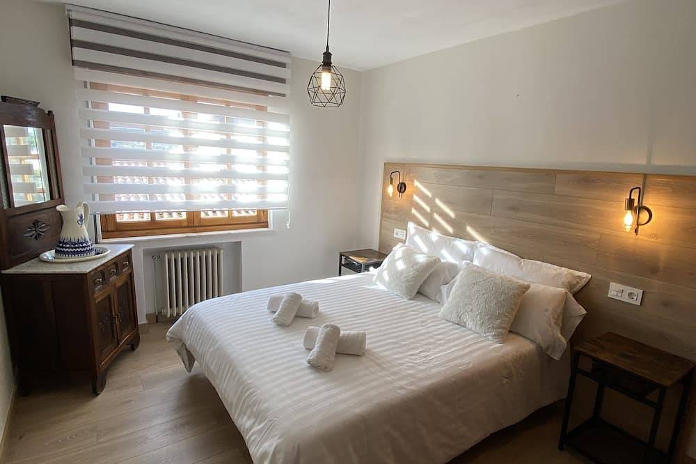 Sea and Mountain <br>Entire house private estate in Cudillero, Costa Verde (Spain)