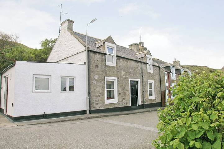 Glamping for 4 people, with pets in Moray