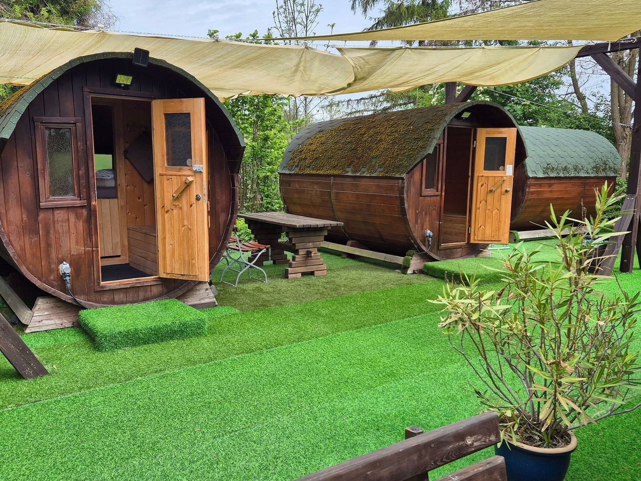 Restaurant & Café Hanschick - Übernachten im Gurkenfass - Gurkenfass 5 in Lübbenau, Oberspreewald-Lausitz