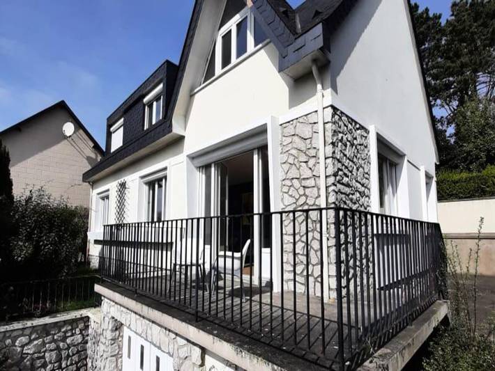Gîte pour 10 personnes, avec jardin, adapté aux familles à Ault - 2