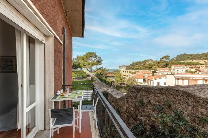 Ferienwohnung für 7 Personen, mit Ausblick und Balkon - 1