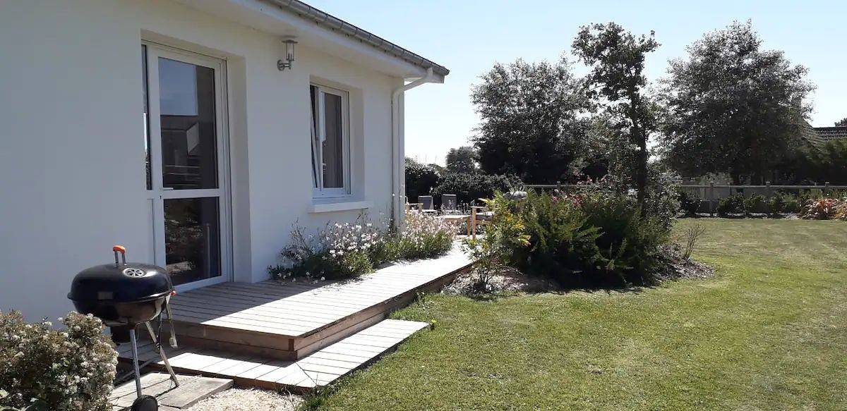 Villa Espérance in Saint-Jean-de-la-Rivière, Côte de la Déroute