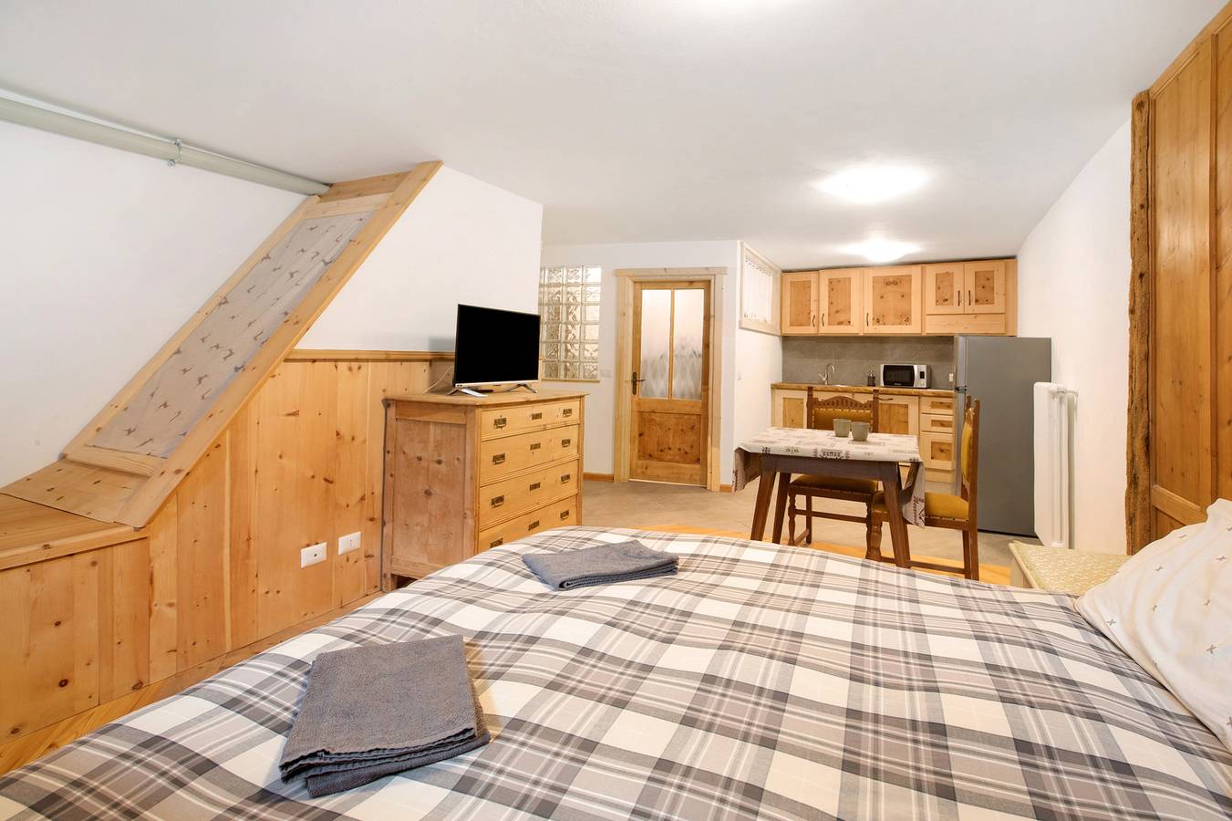 Ganze Wohnung, Einzimmerapartment 'Premesan 4' mit Wlan in Bormio, Nationalpark Stilfser Joch