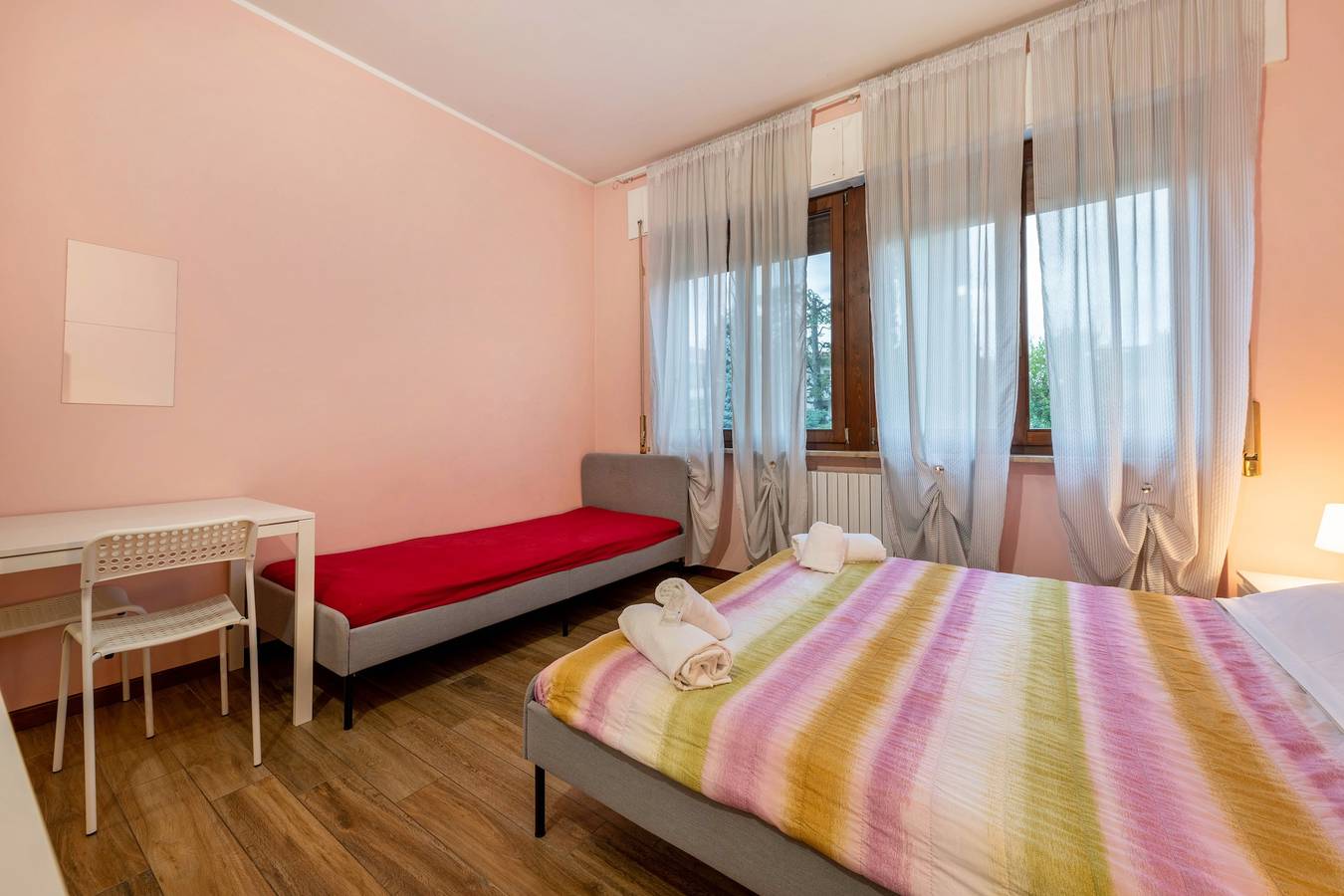 'Civico22 - Camera 1' met Wi-Fi en airconditioning in Peschiera del Garda, Garda Bergen