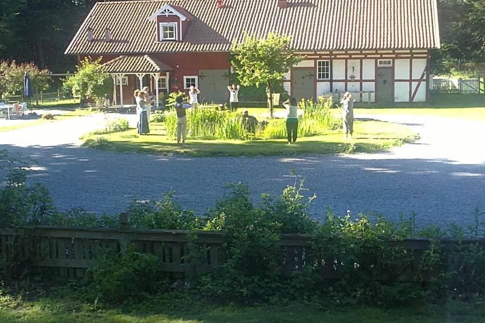 Mit Balkon, Terrasse und Garten in Höör und Umgebung