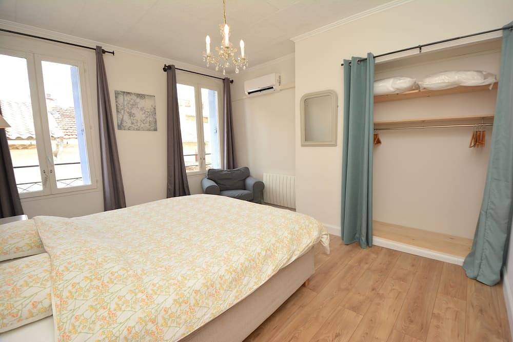 Townhouse near historical center of Tarascon in Tarascón, Region de Arles