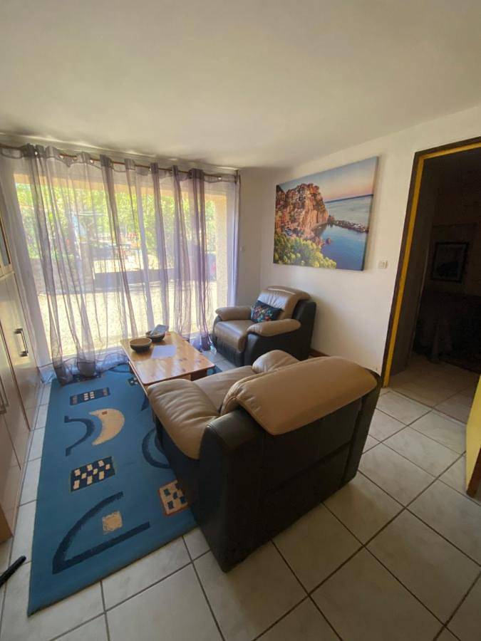 Gîte pour 4 personnes, avec terrasse à Molières-sur-Cèze - 2