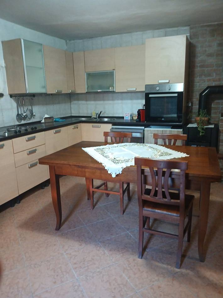 Apartamento entero, Apartamento "Casa del Moro" con terraza privada y Wi-Fi in Serravalle Pistoiese, Provincia de Pistoia