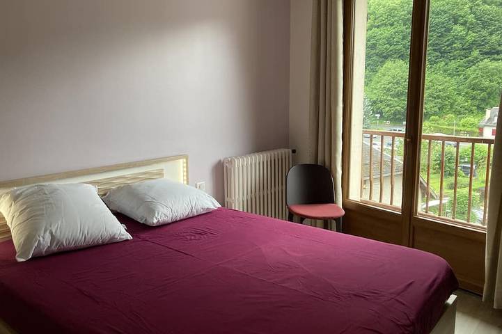 Gîte pour 6 personnes, avec balcon dans Office de Tourisme de Luchon - 4