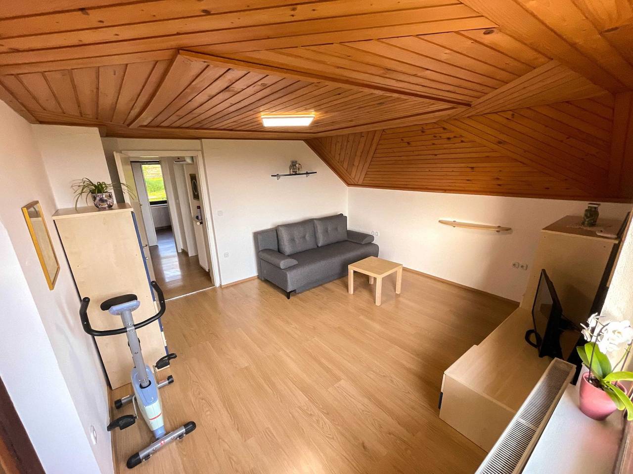 Ganze Wohnung, Two Bedroom Apartment with Balcony and Mountain View in Karawanken und Bachergebirge, Oberkrain