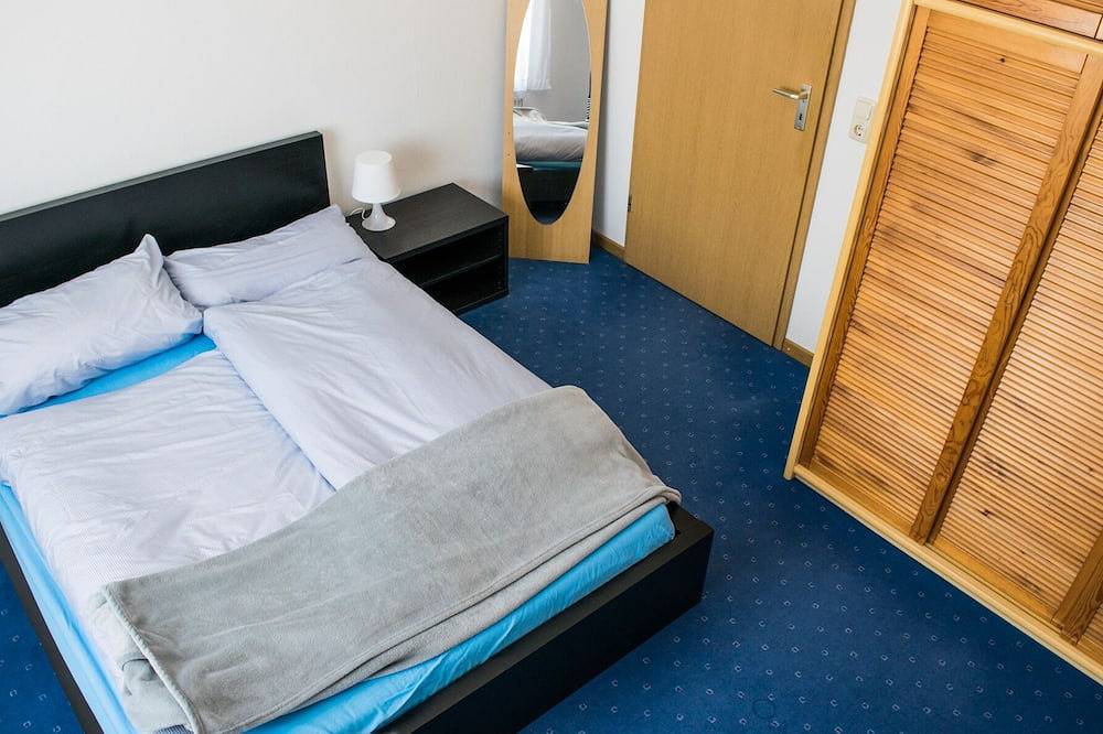 Ganze Wohnung, Idylische Nichtraucherwohnung auf dem Land mit Pkw & Räder Stellplatz in Ascheberg (Holstein), Südliche Ostseeküste