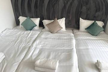 Glamping for 5 People in Liverpool, Merseyside, Photo 1