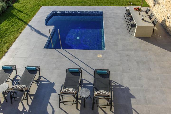 Location de vacances pour 6 personnes, avec terrasse et jardin à Chersónissos - 3