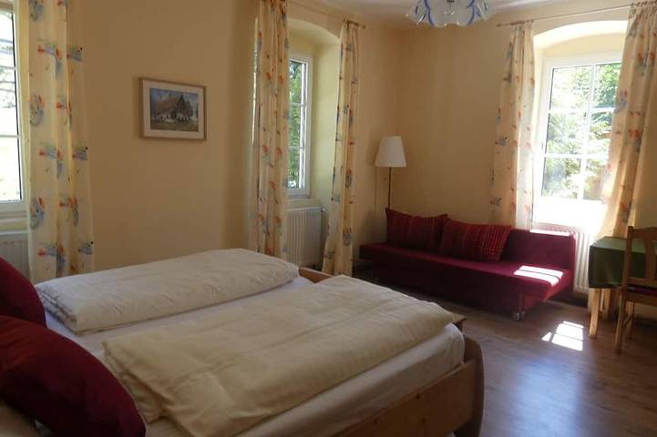 Ganze Wohnung, Komfortables Appartement (70 qm) mit 3 Schlafzimmern in Opponitz, Mostviertel