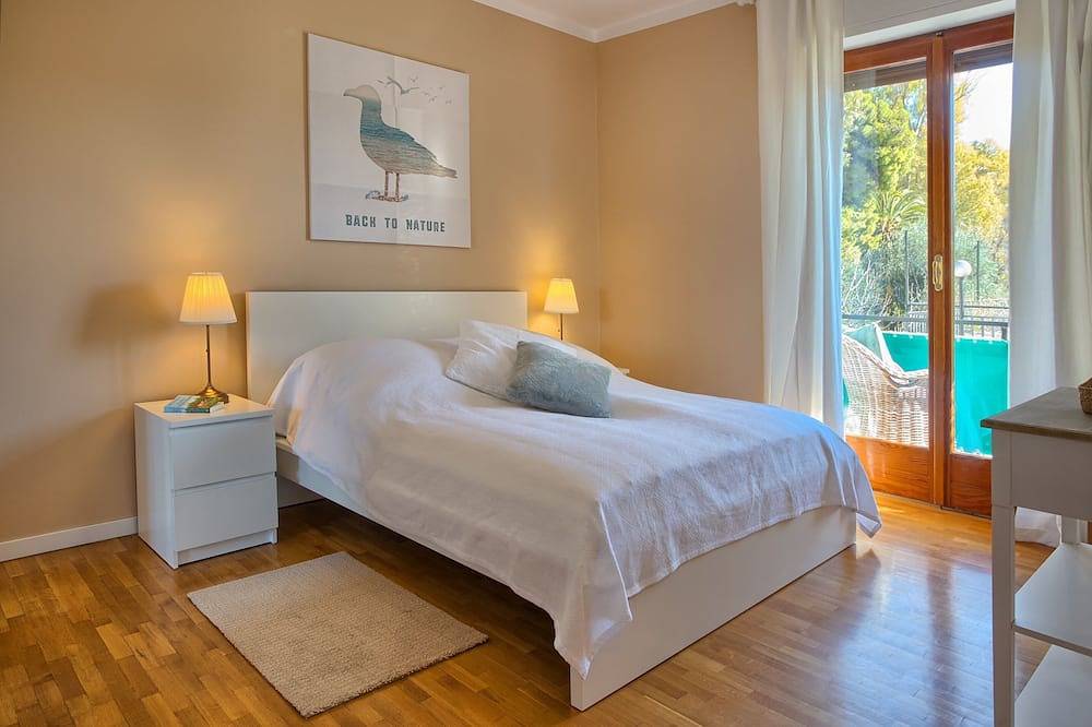 Geheel appartement, Sea, beach and our 'La Liberta' vacation apartment - perfect for your vacation! in Ospedaletti, Ospedaletti Gemeente