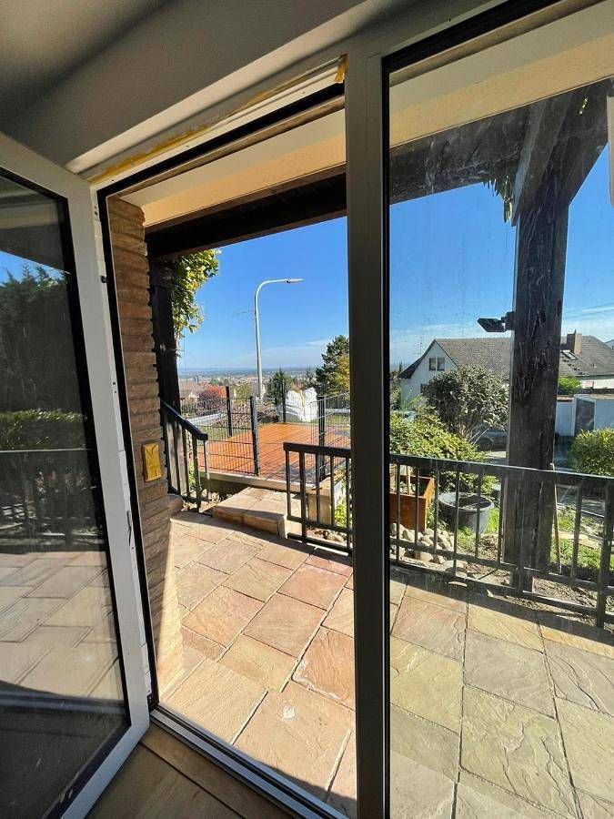 Ferienwohnung für 4 Personen, mit Terrasse und Ausblick in Hambach (Neustadt) - 3