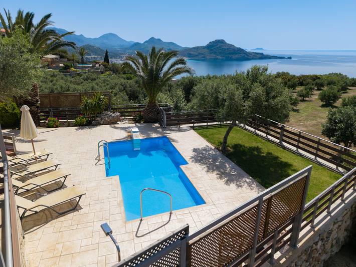 Agriturismo per 4 persone, con Vista oceano e Balcone nonché Terrazza e Giardino a Creta