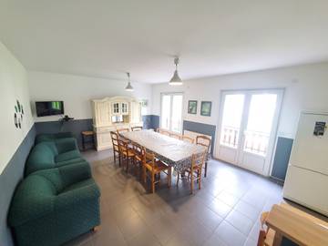 Maison De Vacances pour 15 Personnes dans Chambon-sur-Lac, Région de Besse-et-Saint-Anastaise, Photo 1