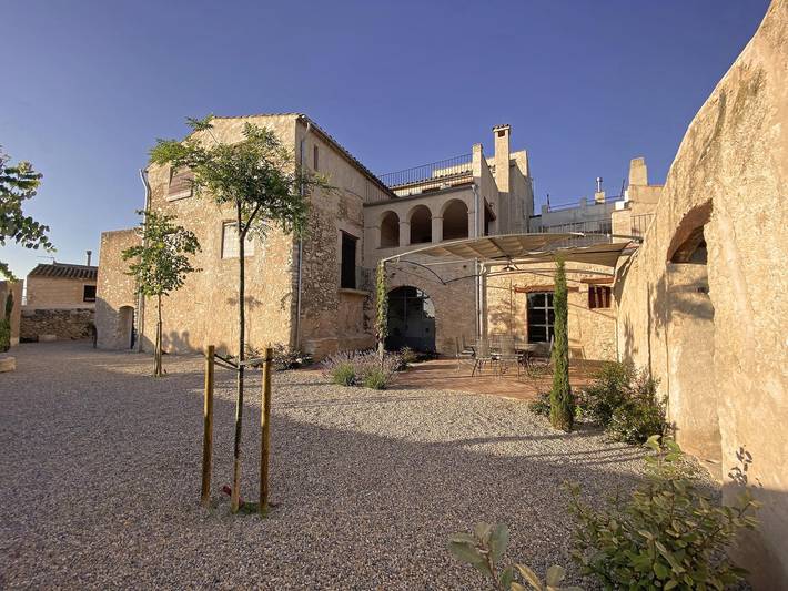 Casa rural para 16 personas, con Balcón/Terraza además de Jardín y Piscina en Alto Campo
