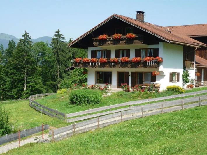 Ferienhaus für 4 Personen, mit Balkon und Terrasse sowie Garten und Ausblick in Schöllang