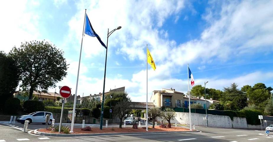 Villa pour 8 personnes, avec piscine ainsi que jardin et bassin pour enfant à Villeneuve-Loubet - 3