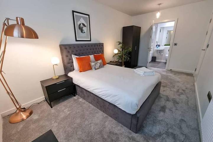 4 Bed Townhouse | Free Parking | Piccadilly in Manchester, Grand Manchester