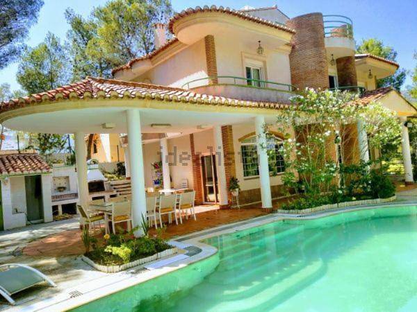 Casa rural para 12 personas, con Balcón y Terraza además de Piscina y Vistas en Estivella - 4