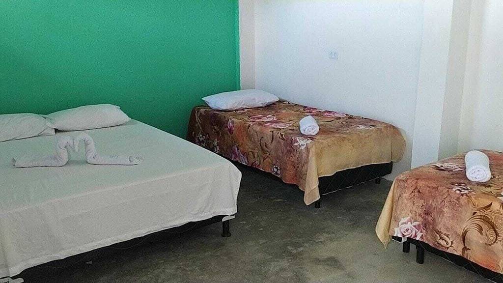 Air-conditioned suite for up to 6 people - Q6 - Maragogi Social Hotel School in Maragogi, Alagoas