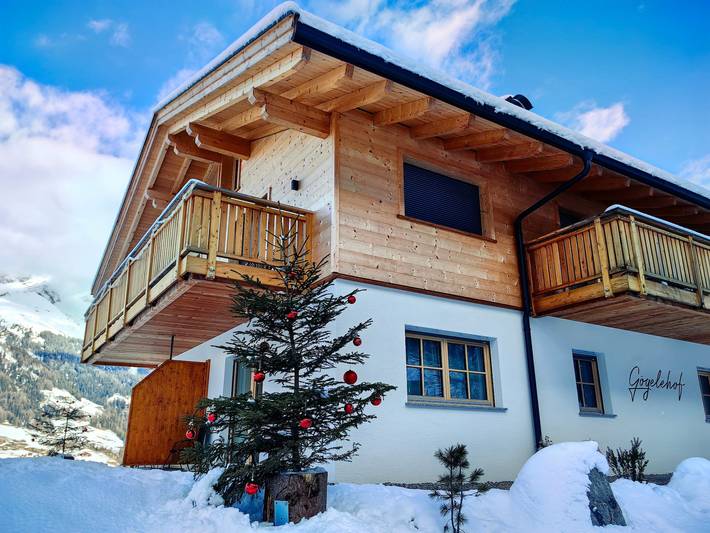 Entire apartment, Apartment 'Matatzspitz' at the Pfelders ski area (10km) with mountain view, panoramic terrace and Wi-Fi in St. Martin in Passeier, Texel Group