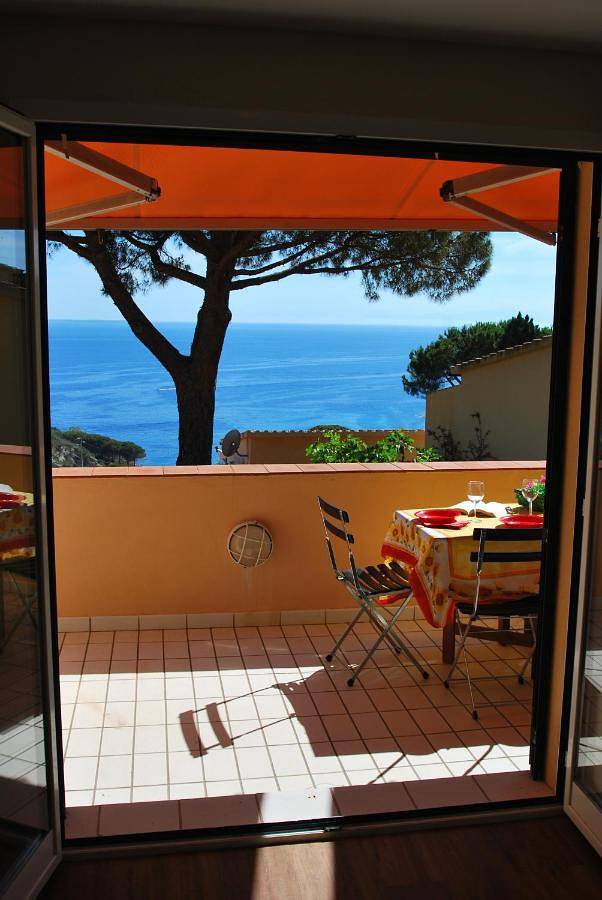 Ferienwohnung für 6 Personen, mit Terrasse und Ausblick in Cavoli