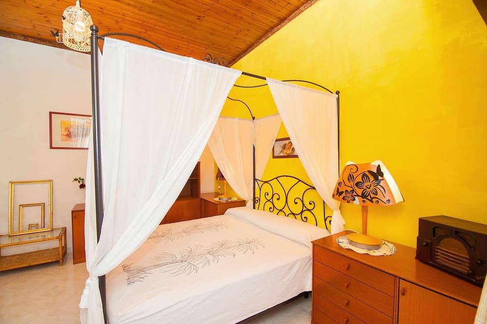Entire apartment, - The Sirens' Refuge - in Massa Lubrense, Naples Province