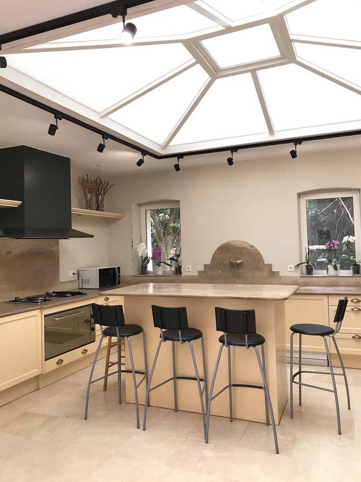 Gîte pour 10 personnes, avec Terrasse ainsi que Jardin et Piscine à Villesèque-des-Corbières - 4
