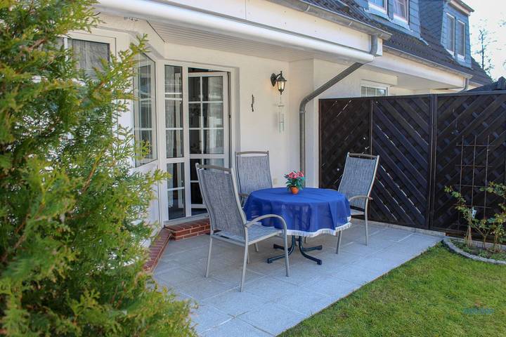 Strandhaus für 4 Personen, mit Terrasse und Garten in Döse - 4